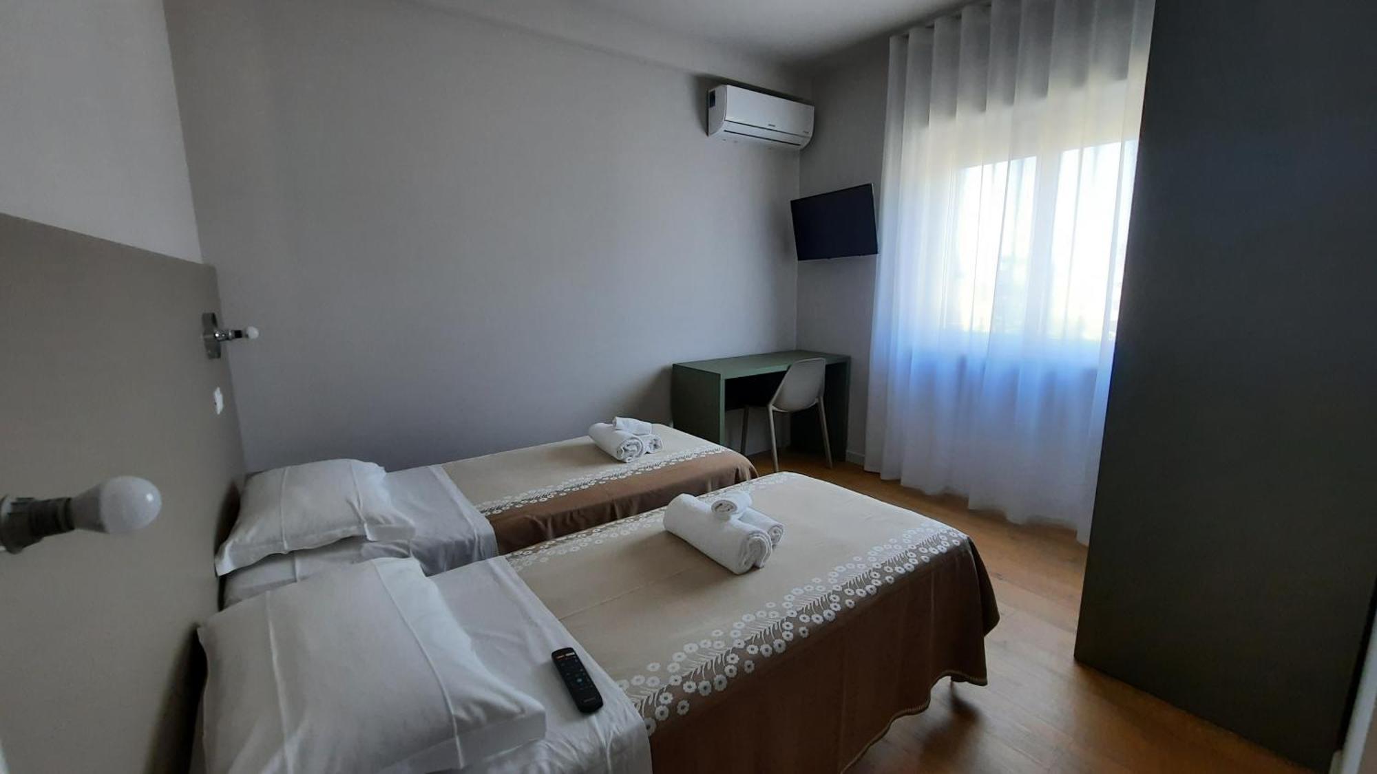 Hotel Pineta San Benedetto del Tronto Exteriör bild