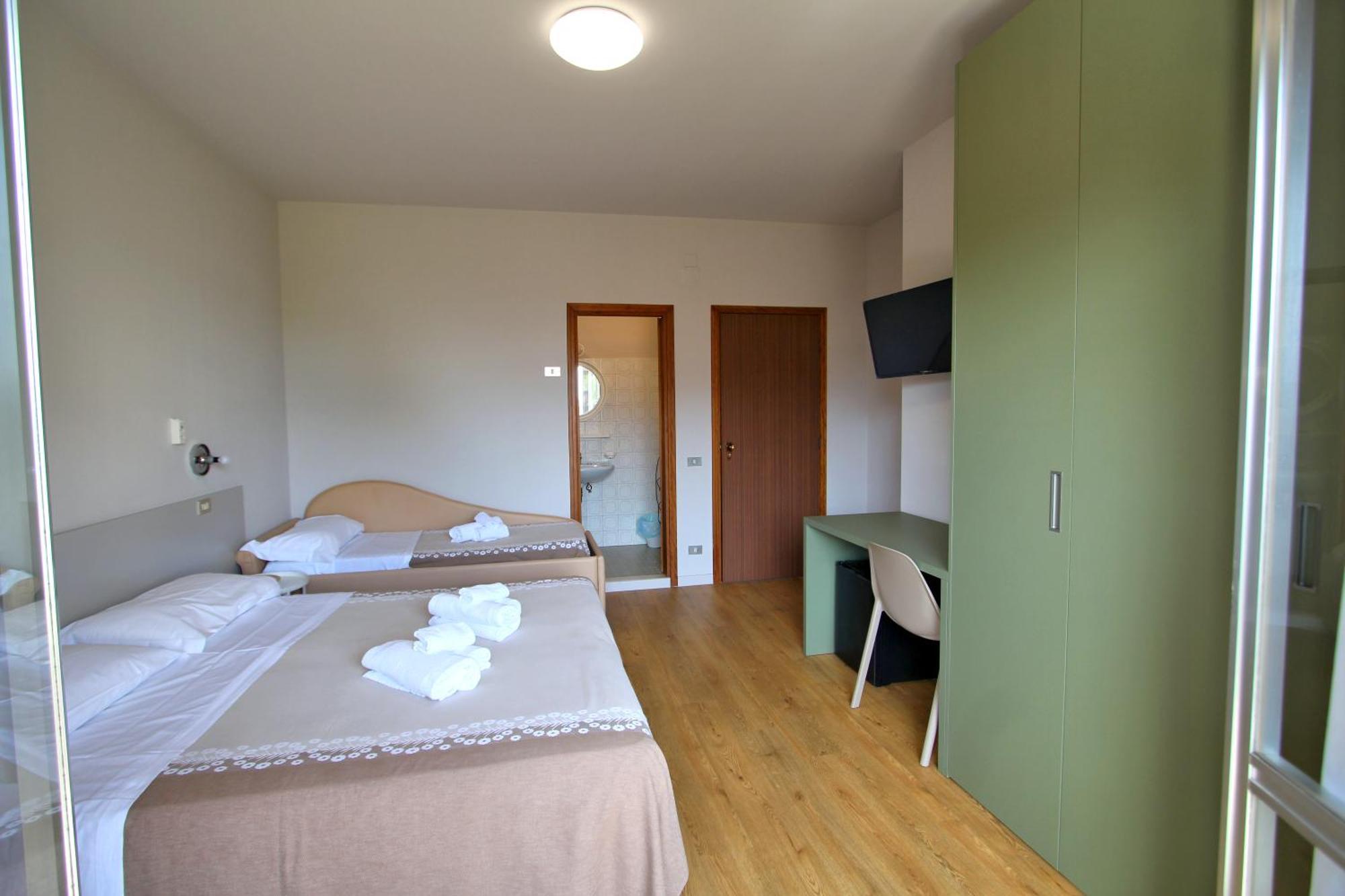 Hotel Pineta San Benedetto del Tronto Exteriör bild