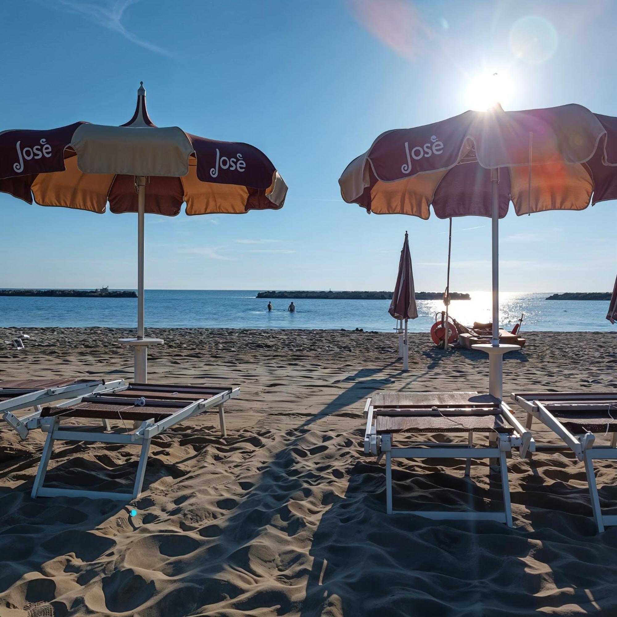 Hotel Pineta San Benedetto del Tronto Exteriör bild